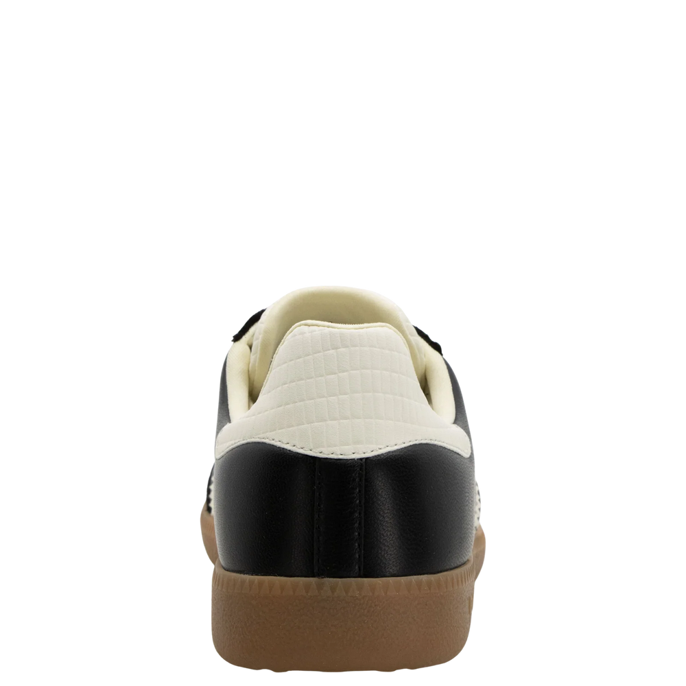 CLOUD NC BLACK MILK SNEAKER
